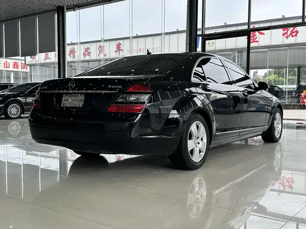 Mercedes-Benz S-Class 2008