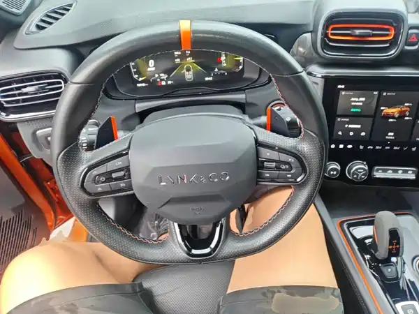 Lynk & Co 02 Hatchback 2022