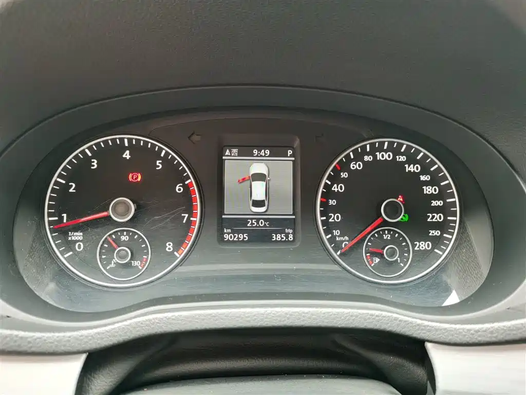 Volkswagen Passat 2015 — фото 12