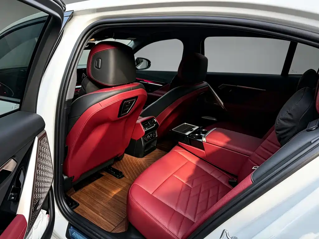 BMW 5 Series 2026