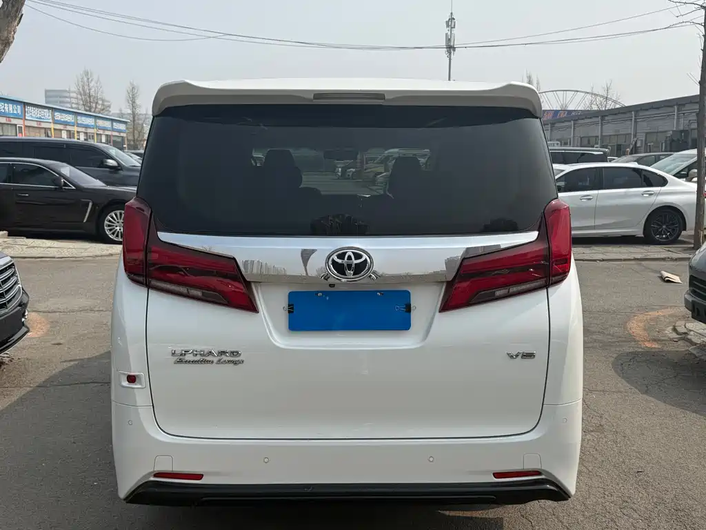 Toyota Alphard 2019 — фото 14