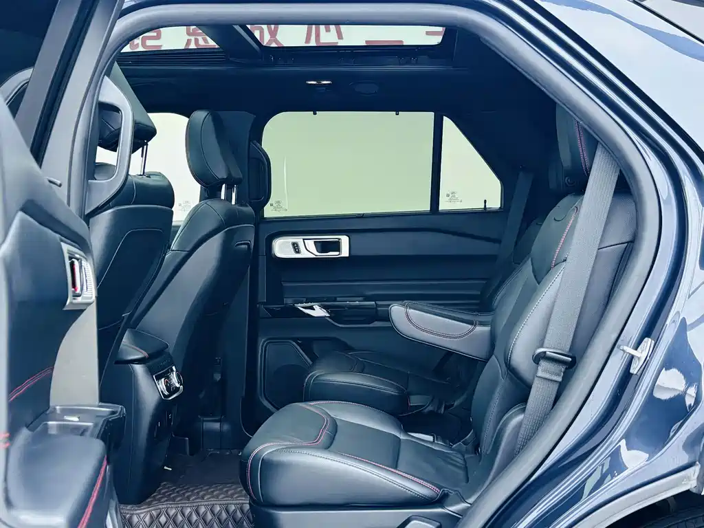 Ford Explorer 2021 — фото 15