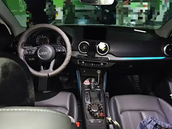 Audi Q2L 2021