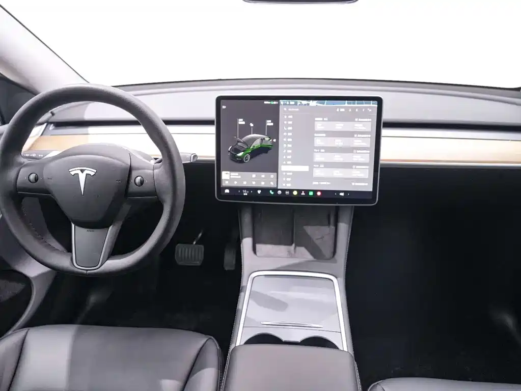 Tesla Model Y 2021 — фото 13