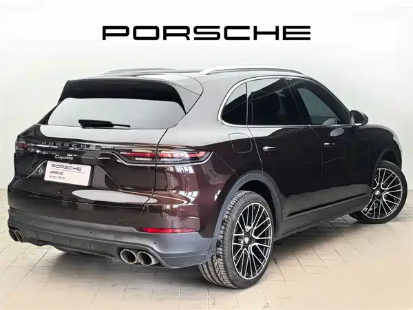 Porsche Cayenne 2022