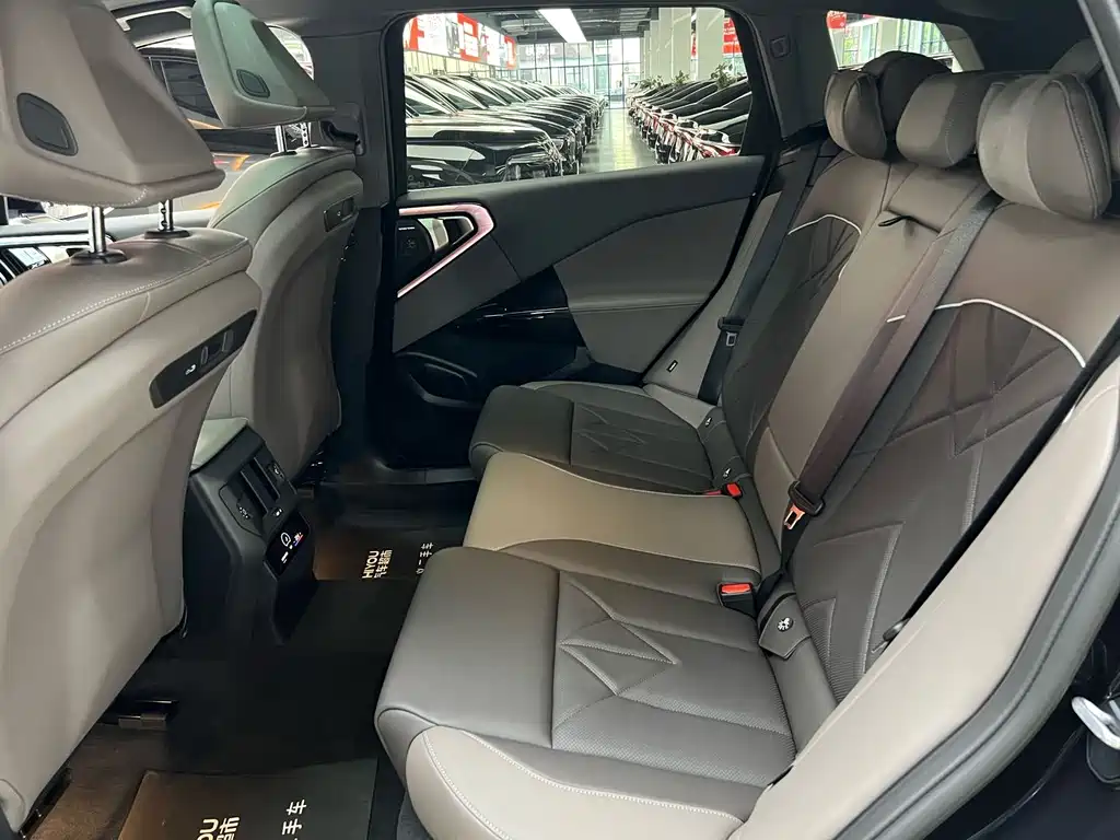 BMW X3 2025 — фото 10