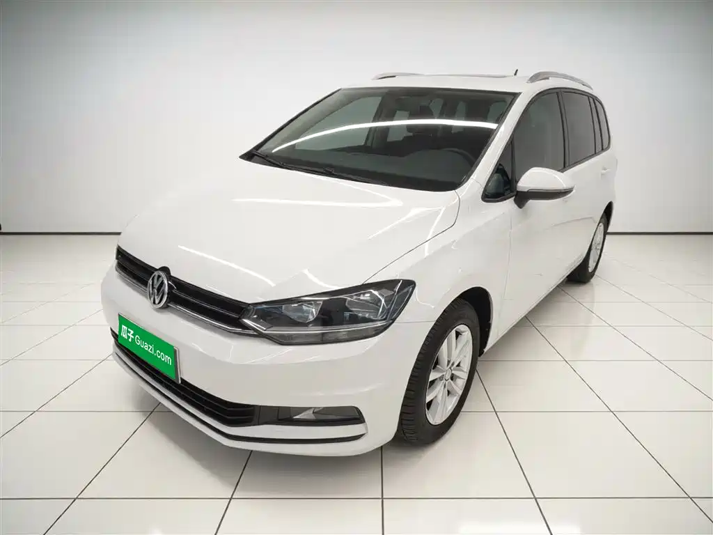 Volkswagen Touran 2019 — фото 2