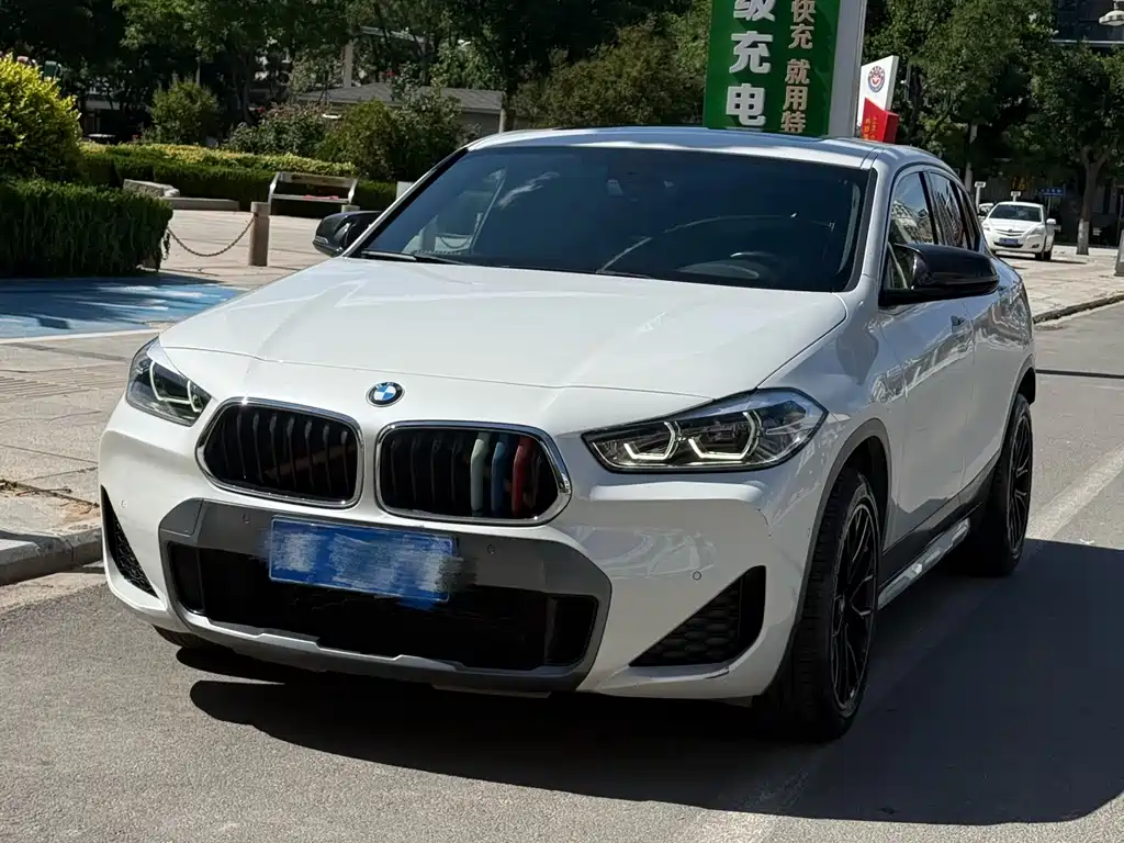 BMW X2 2020 — фото 1