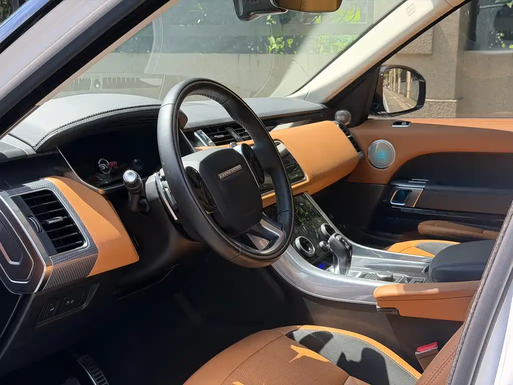 Land Rover Sport 2020