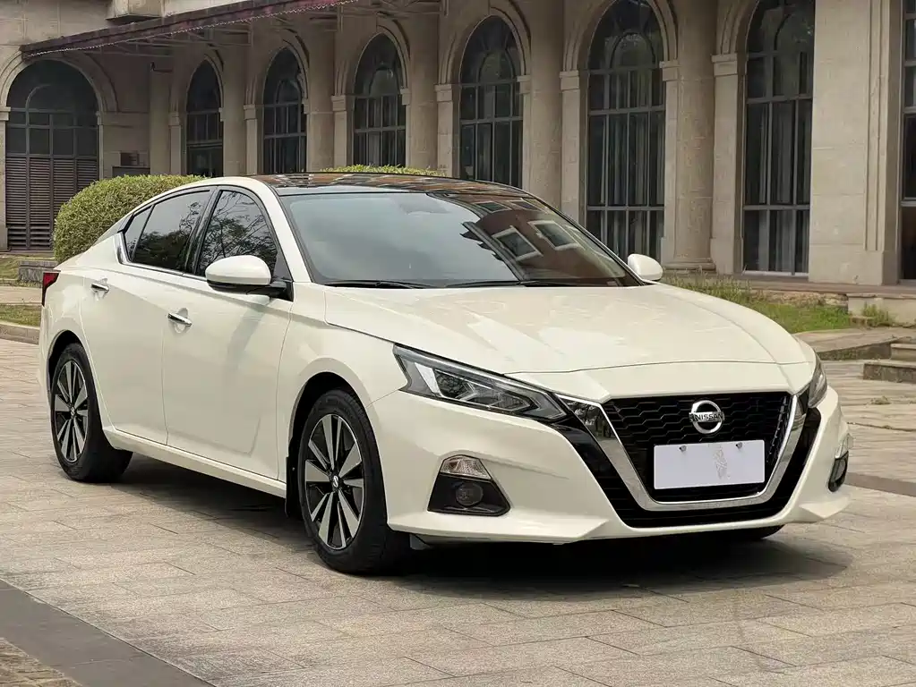 Nissan Teana 2022 — фото 3