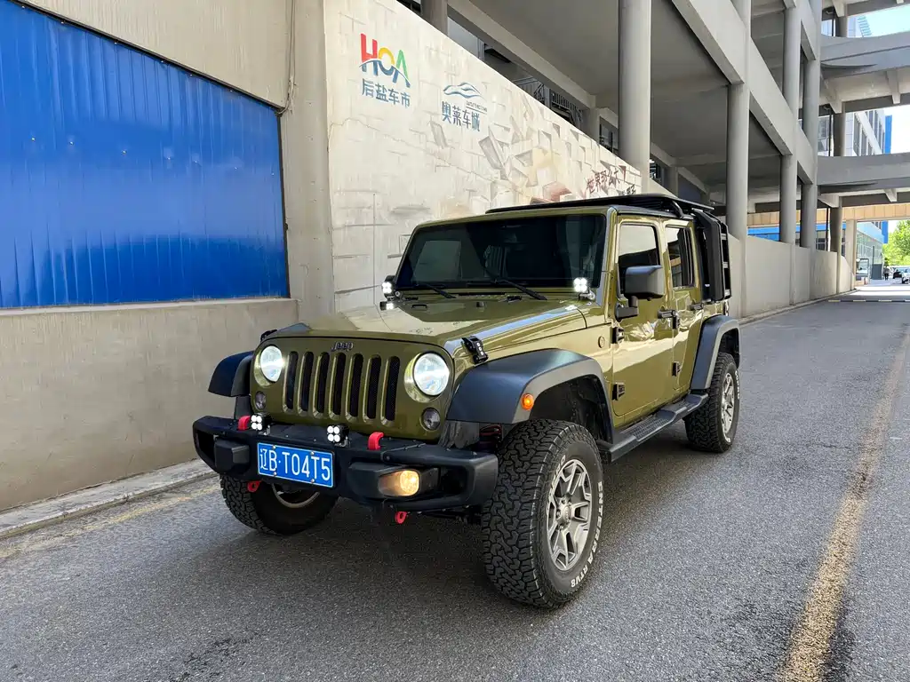 Jeep Wrangler 2016 — фото 1