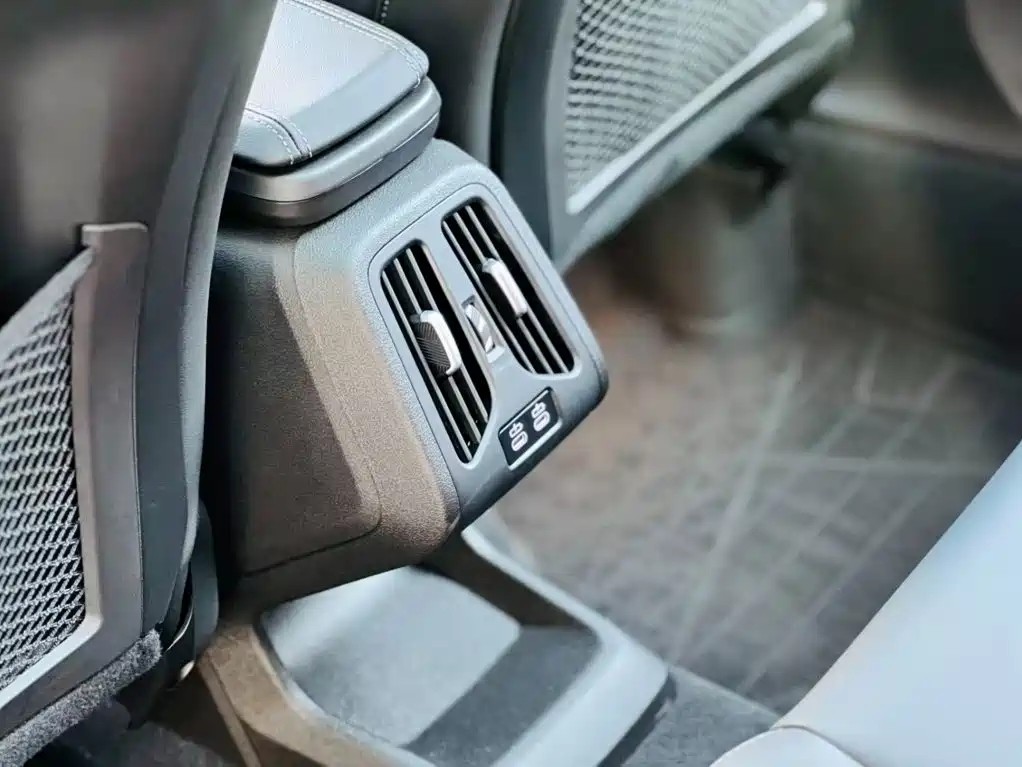 BMW X2 2025 — фото 15