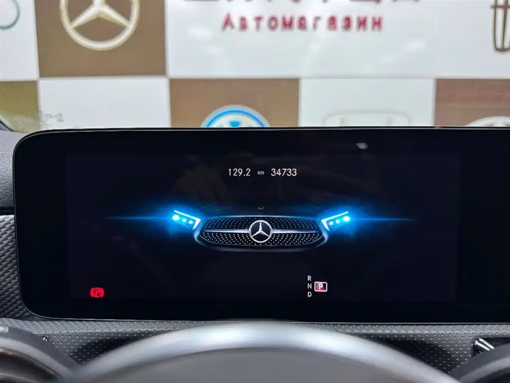 Mercedes-Benz A-Class 2023 — фото 19