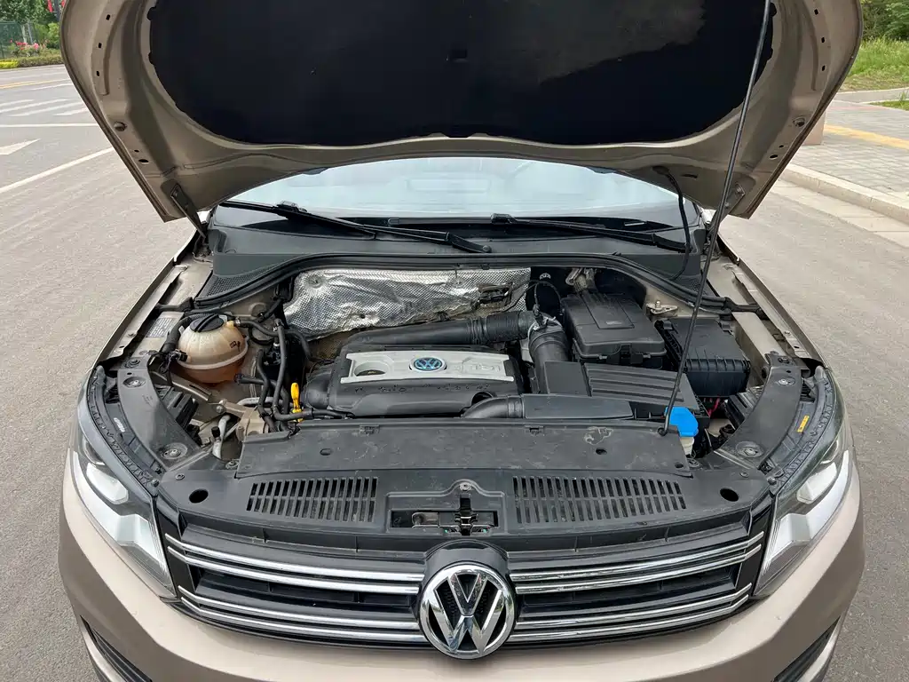 Volkswagen Tiguan 2015 — фото 19