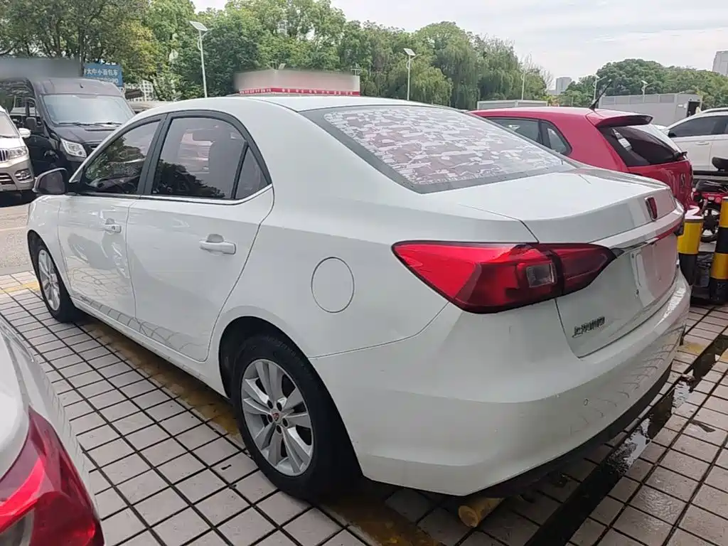 Roewe 360 2016