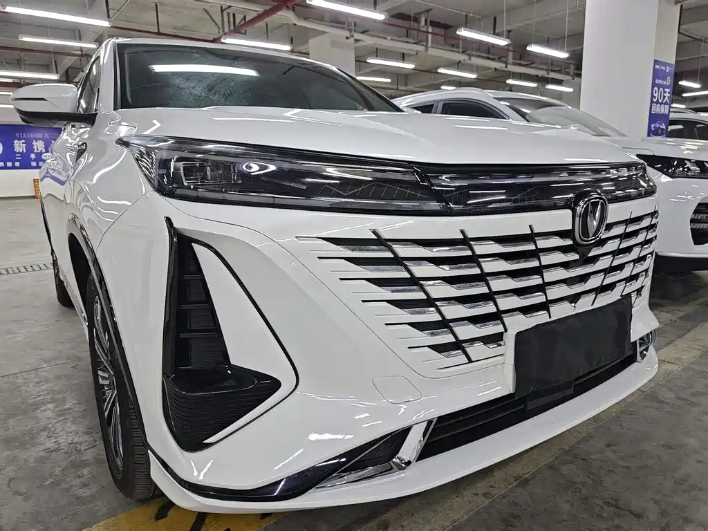 Changan CS75 PLUS 2024 — фото 3