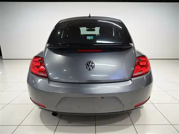 Volkswagen Beetle 2015