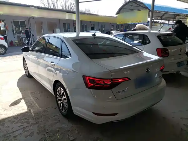Volkswagen Sagitar 2021