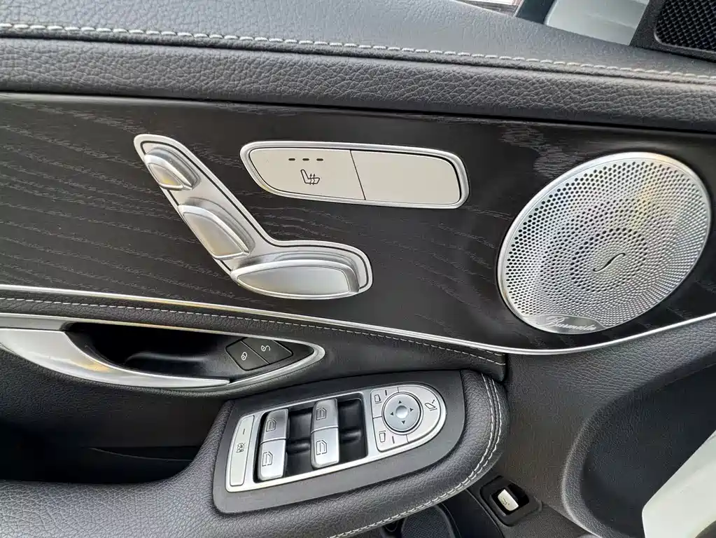 Mercedes-Benz C-Class 2018 — фото 9