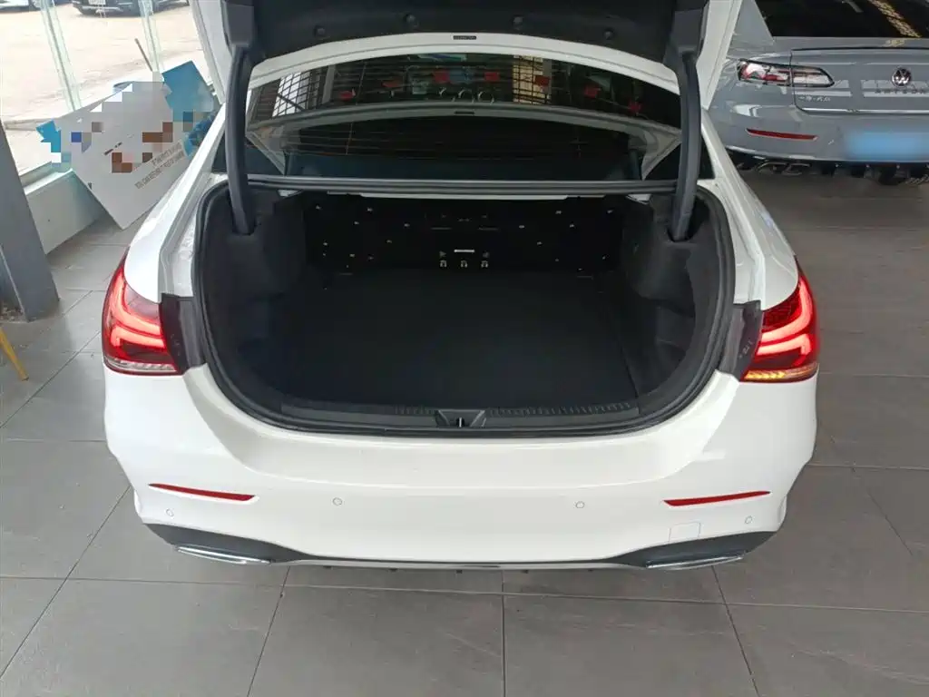Mercedes-Benz A-Class 2023 — фото 15