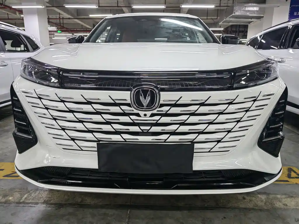 Changan CS75 PLUS 2024 — фото 2