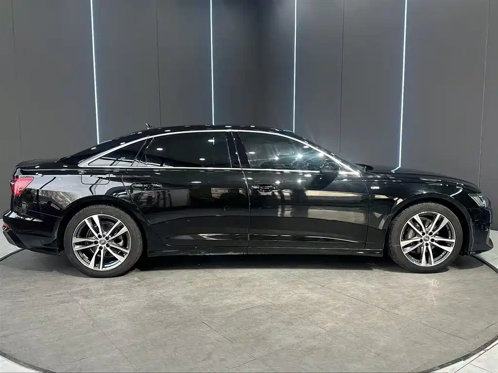 Audi A6L 2020 — фото 22
