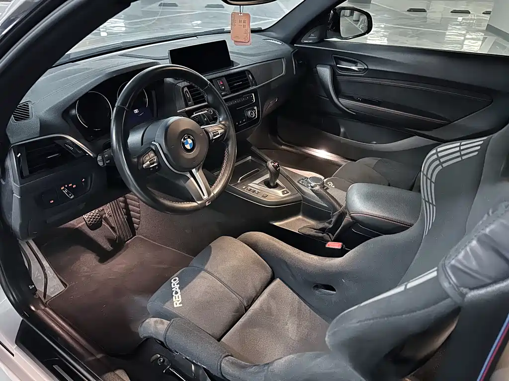 BMW M2 2019 — фото 9
