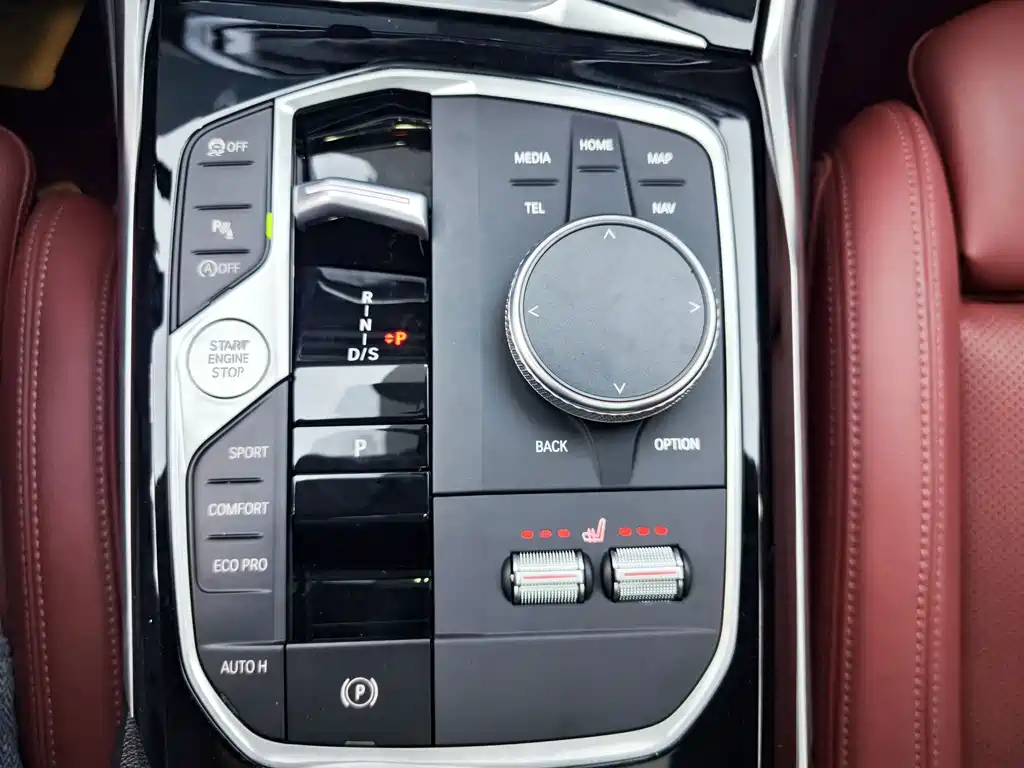 BMW 3 Series 2023 — фото 13