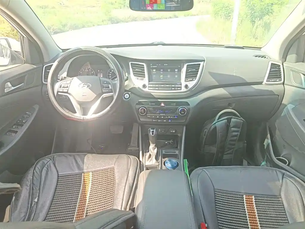 Hyundai Tucson 2016 — фото 10