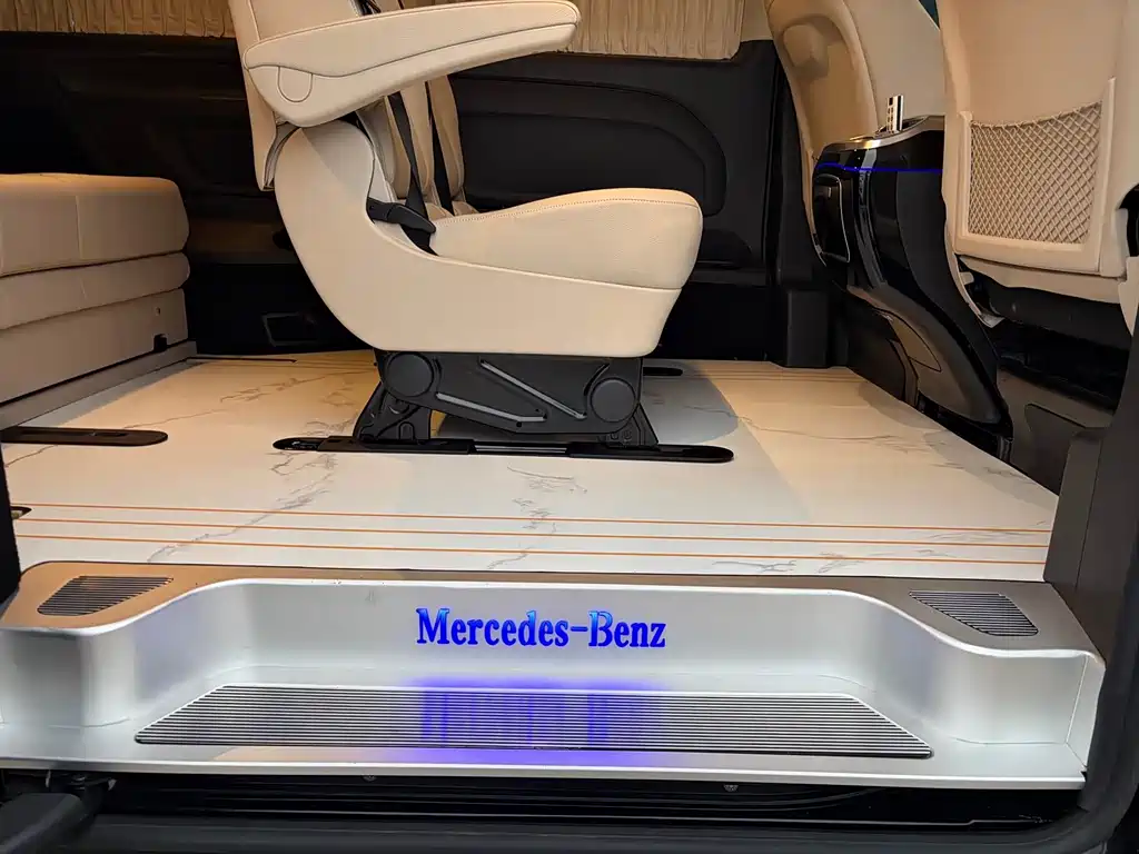 Mercedes-Benz Vito 2025 — фото 25