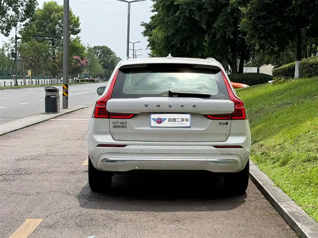 Volvo XC60 2021