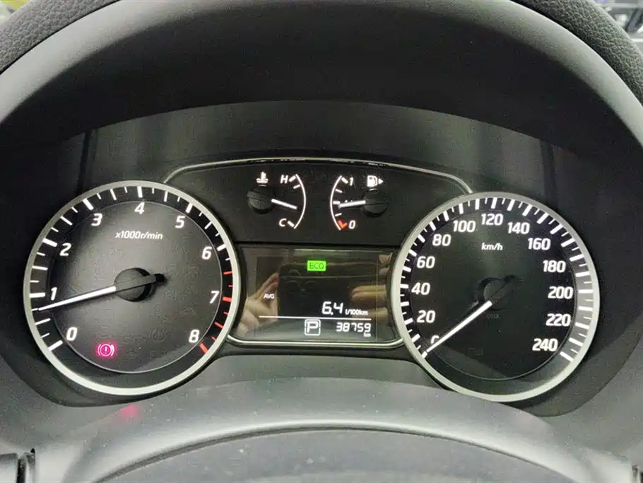 Nissan Sylphy 2017 — фото 14