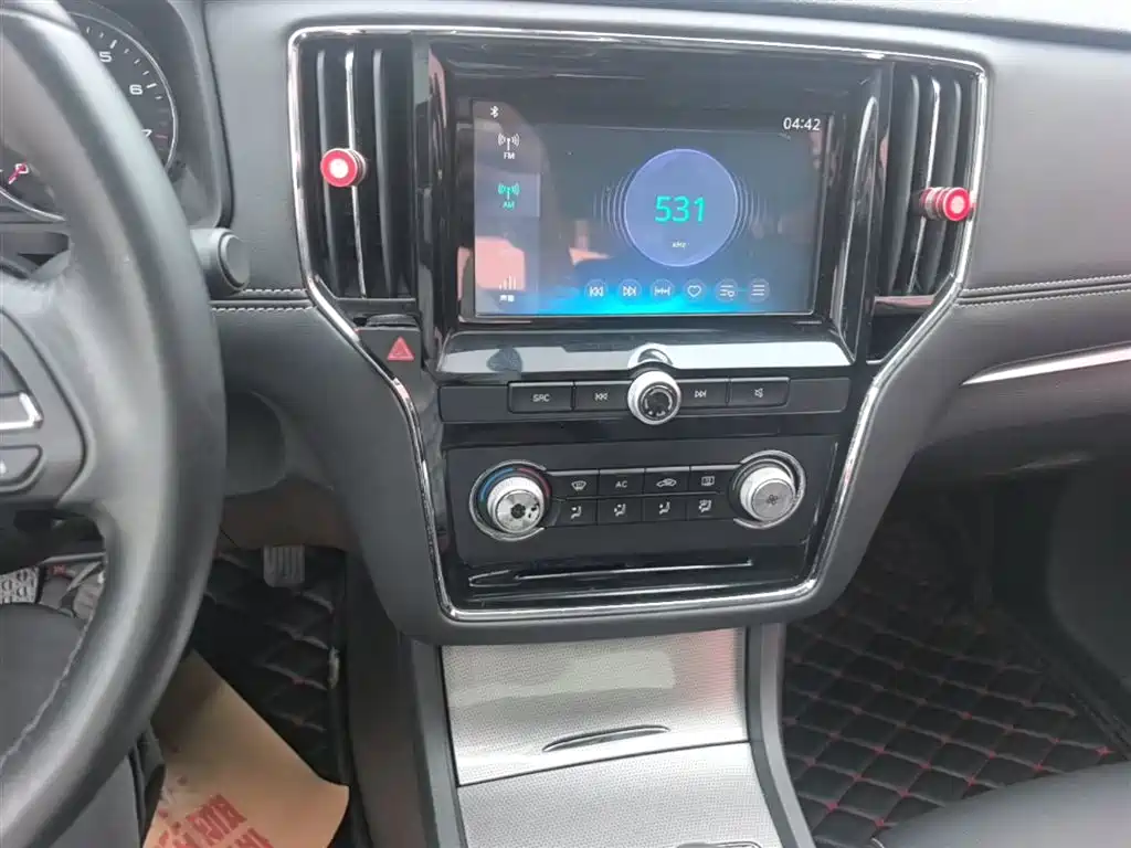Roewe i6 Classic 2017 — фото 13