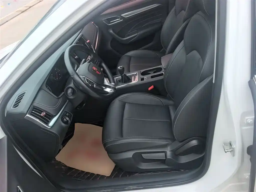 Roewe i6 Classic 2017 — фото 15
