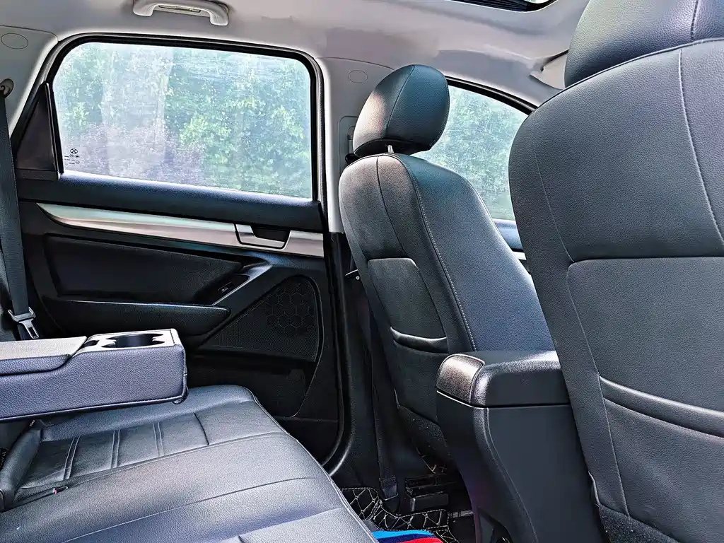 BAIC Shenbao X65 2015 — фото 23