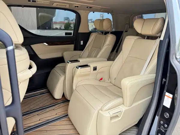Toyota Alphard 2020