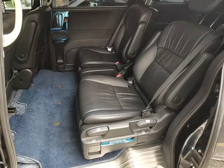 Honda Odyssey 2017 — фото 11