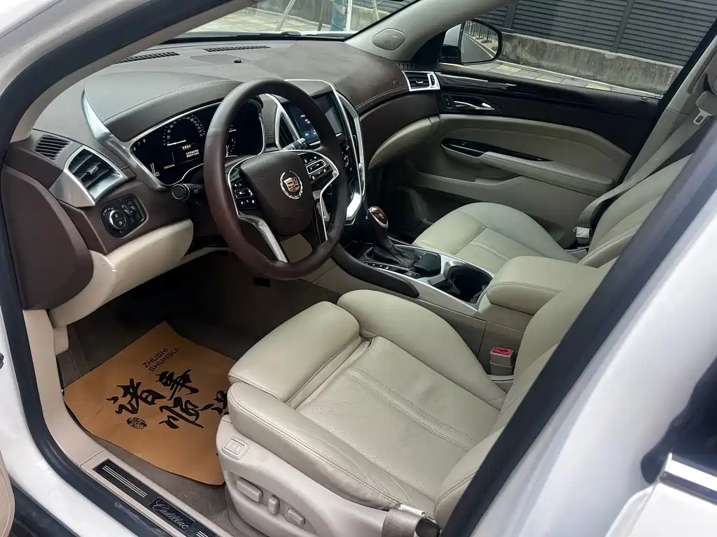 Cadillac SRX 2015 — фото 6