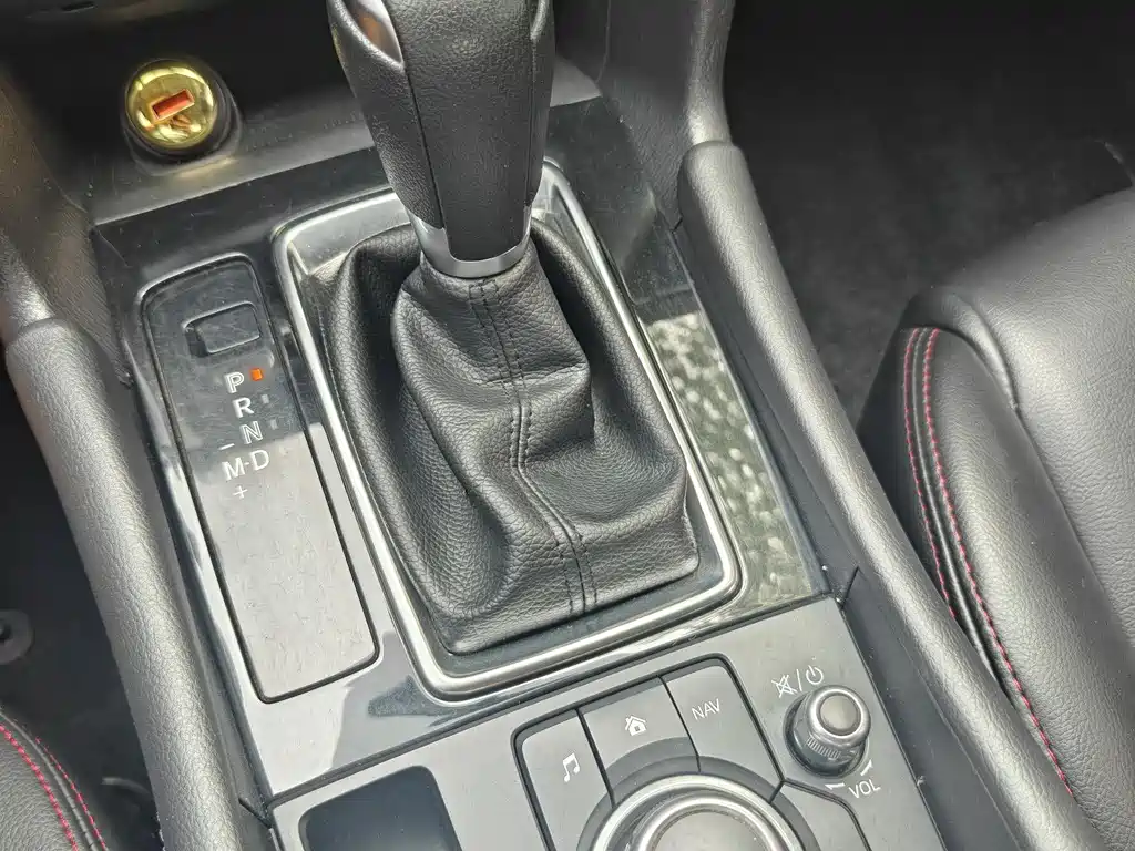 Mazda 3 Angkesela 2018 — фото 15