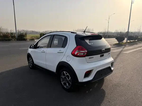 Geely Vision X1 2017