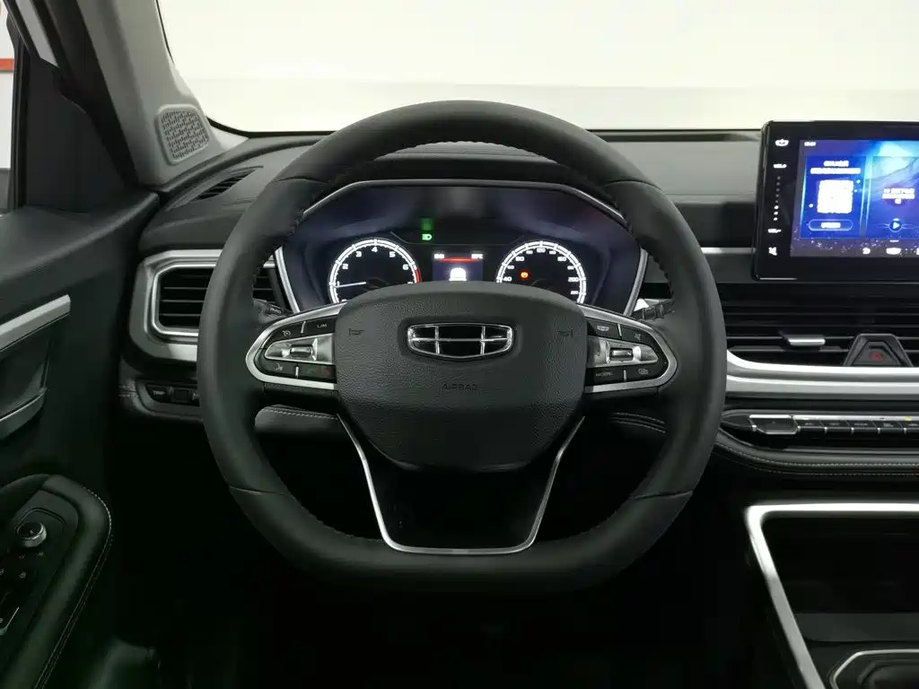 Geely Vision X6 2020 — фото 11