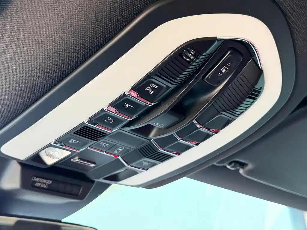 Porsche Macan 2020 — фото 10