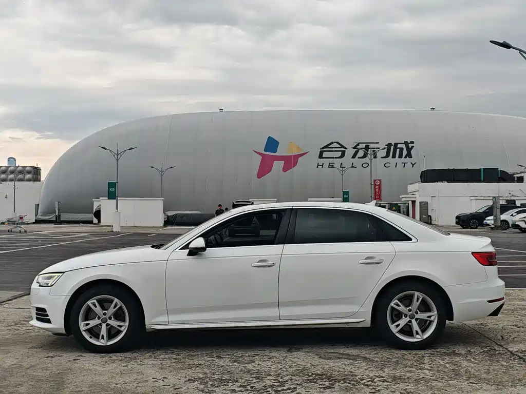 Audi A4L 2017