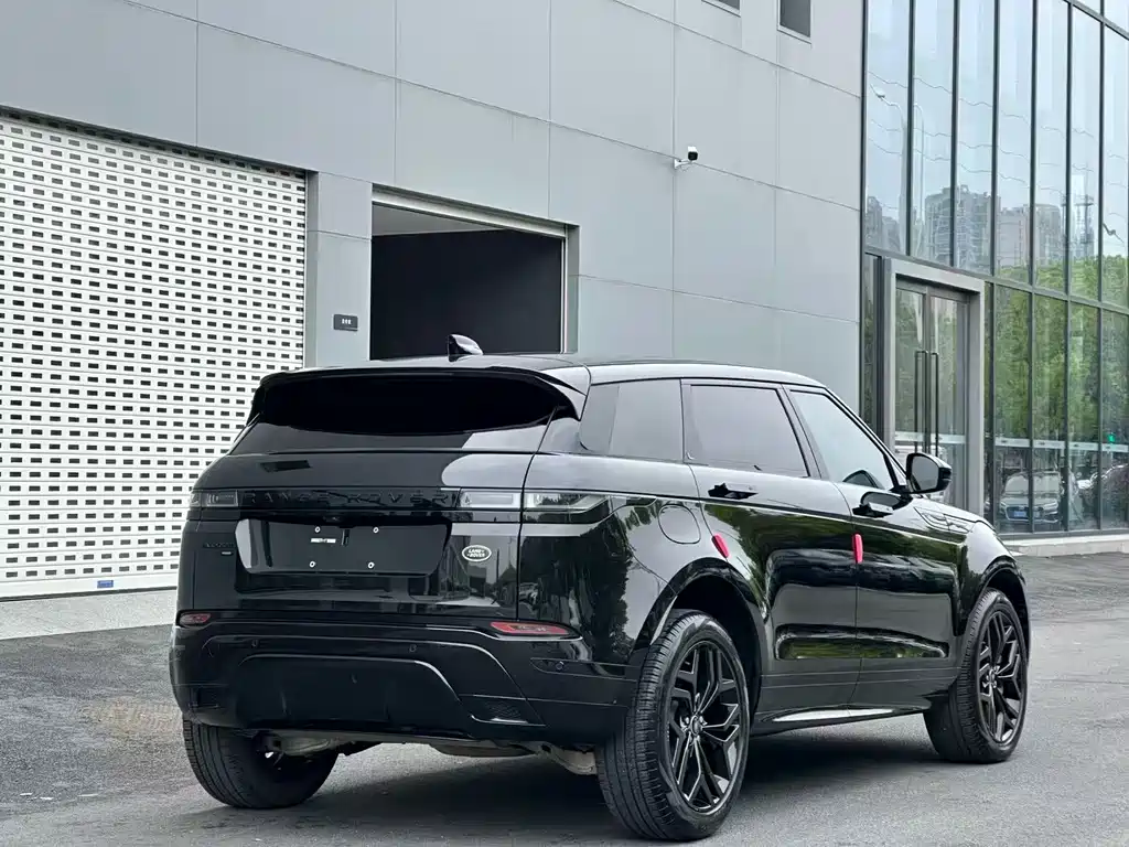 Land Rover Evoque 2023 — фото 7