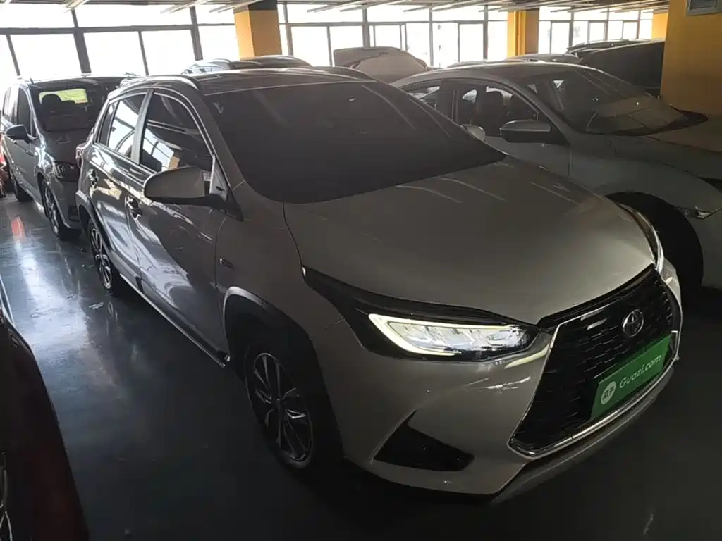 Toyota Yaris L 2020 — фото 4