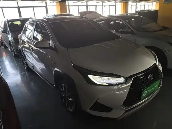 Toyota Yaris L 2020
