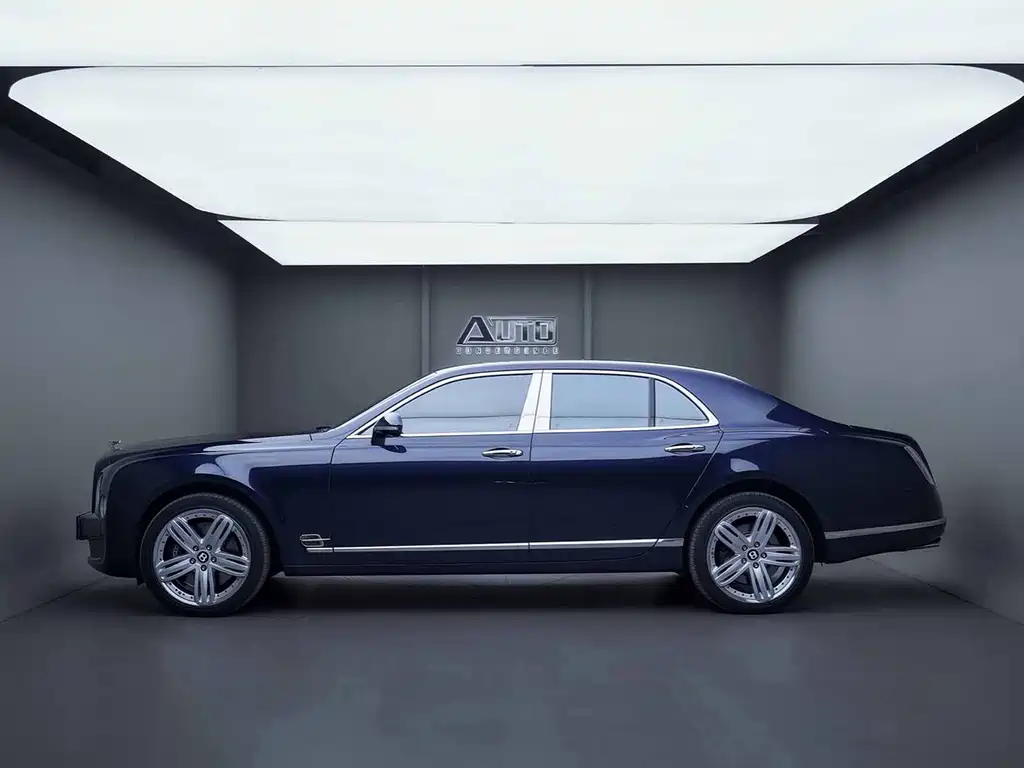 Bentley Mulsanne 2017 — фото 3