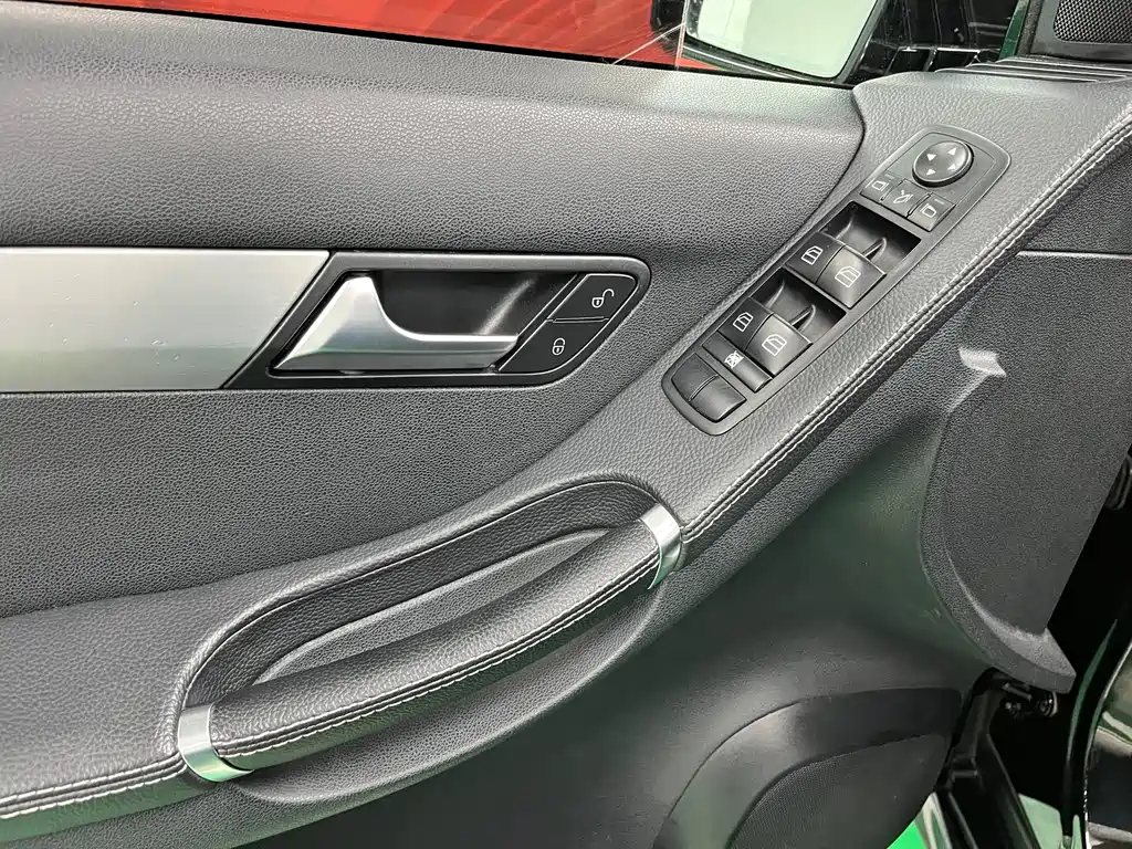Mercedes-Benz R-Class 2016 — фото 8