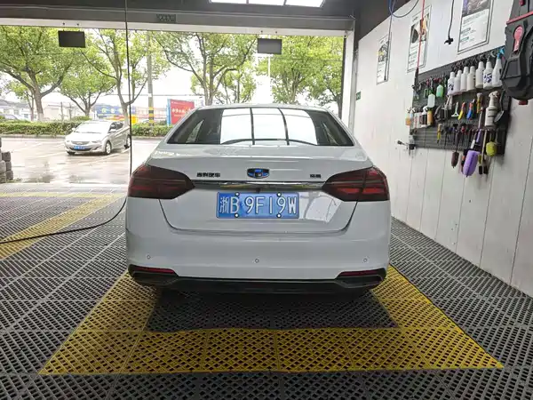 Geely Emgrand 2019