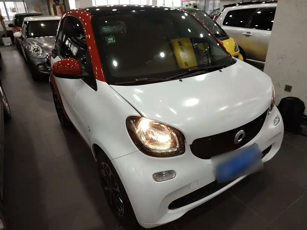 smart Fortwo 2017 — фото 4
